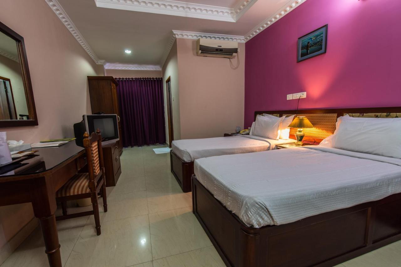 Kallada Hotels And Resorts Thrissur Esterno foto